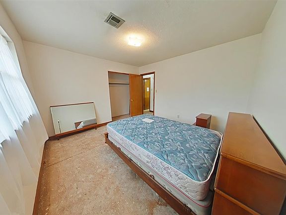 5th image of 507 NW 40th St