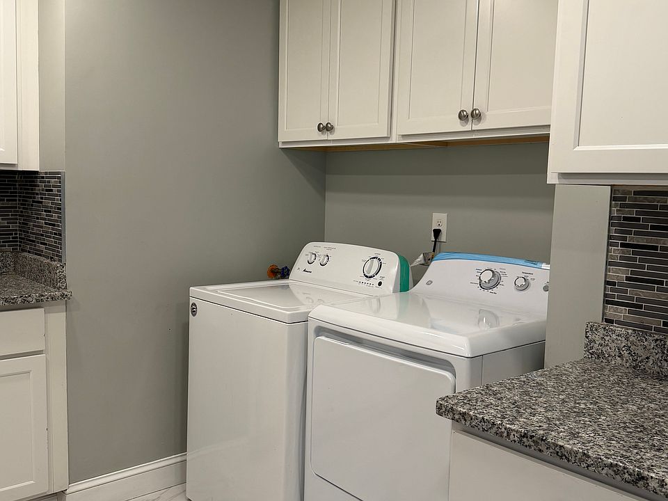 1st image of 1000 Birchwood Dr