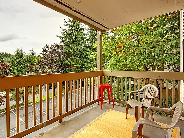 10512 NE 32nd Pl — Photo 5