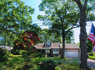 554 Ackerson Blvd, Brightwaters, NY 11718