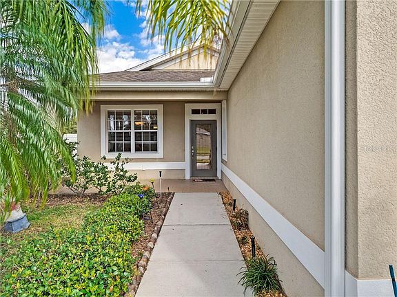 3rd image of 2311 Crosston Cir