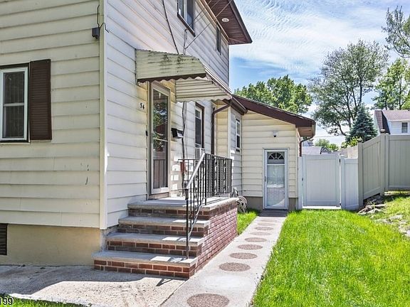 2nd image of 54 Bedford Ave