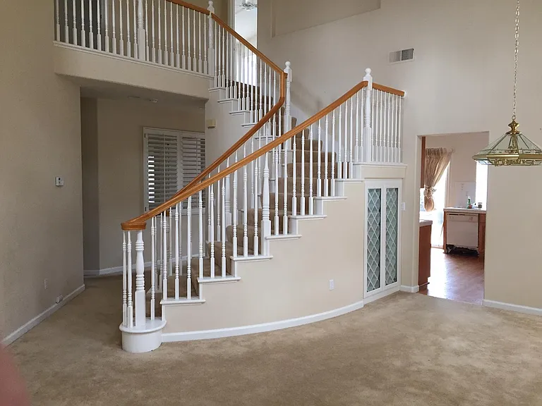 188 Blackstone Dr — Photo 4
