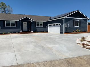 1013 Brandon Way, Phoenix, OR 97535