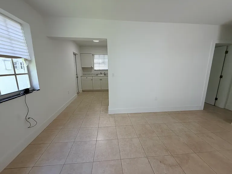 281 NE 78th St #1 — Photo 3