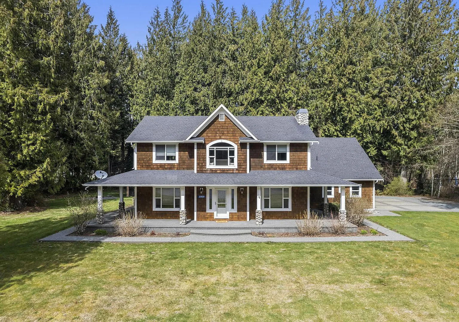 37909 Theo Ln — Photo 1
