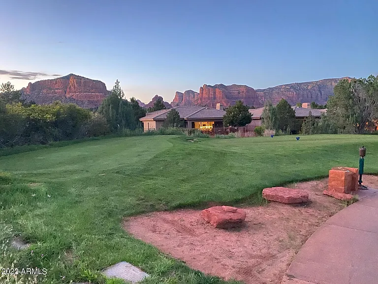 22 Heritage Cir — Photo 9