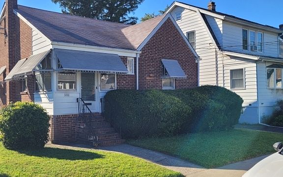 2nd image of 1264 Coolidge Ave