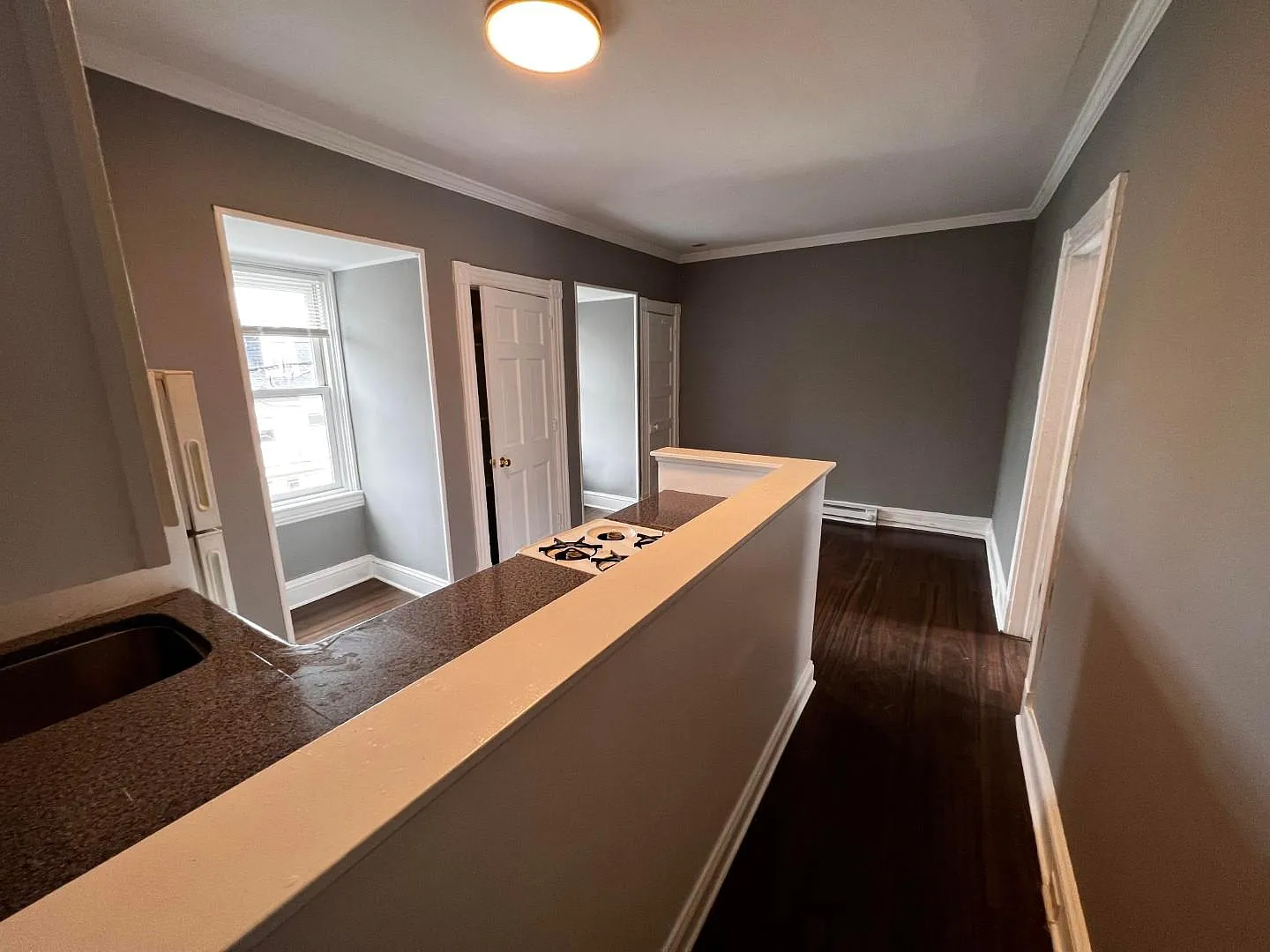 1 bed, $1,094 — Photo 4