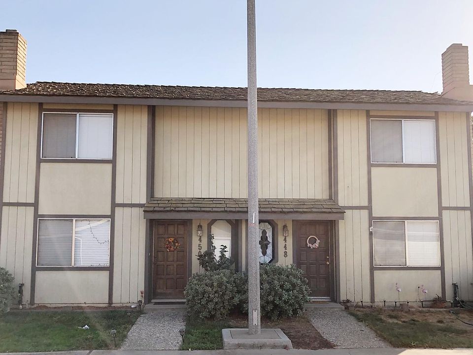 2nd image of 448 N Cherry St