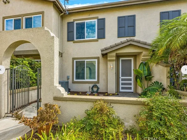 470 N Londonderry Ln Unit B, Orange, CA 92869