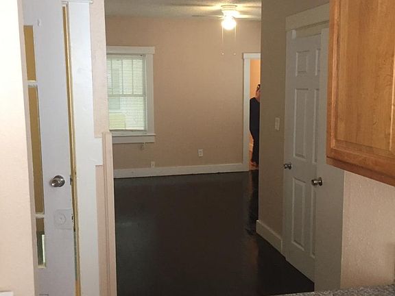 4th image of 308 Grove St N APT 204