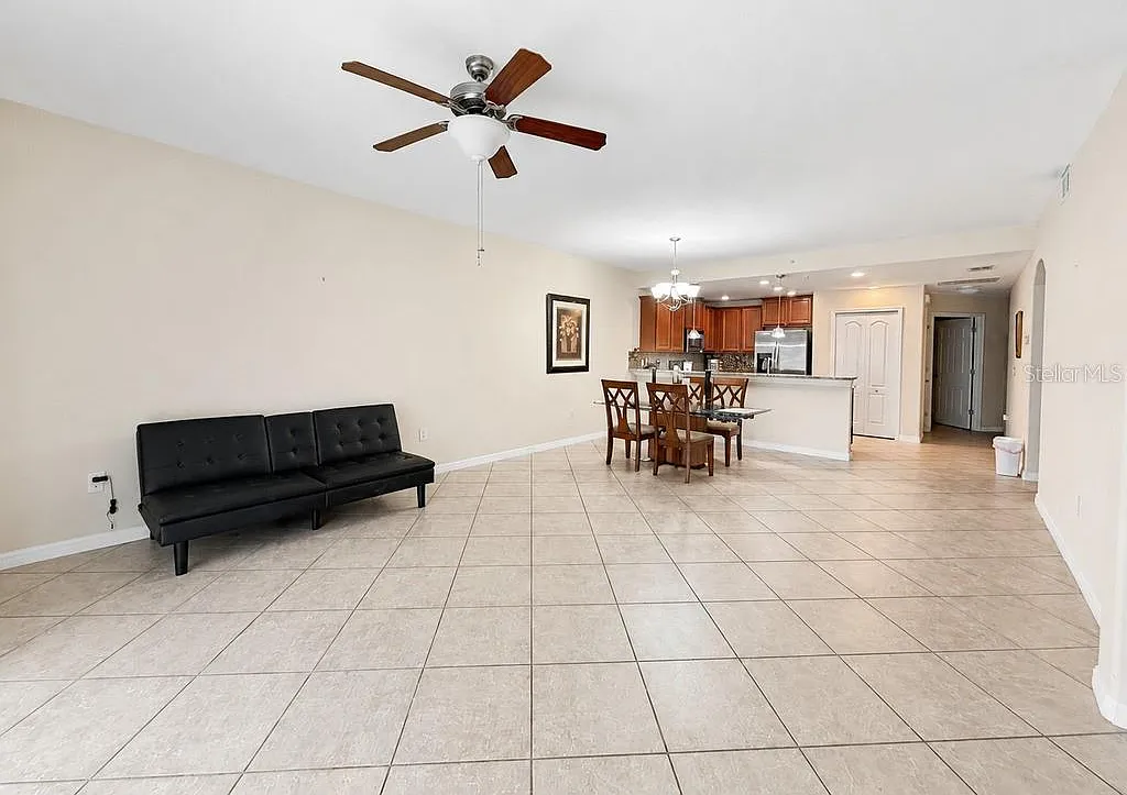 2 bed, 2.0 bath, 1409 sqft, $2,250 — Photo 2
