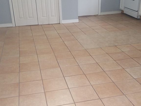 4th image of 656 Pennsylvania Ave #1