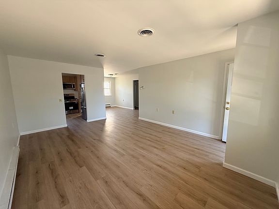 2nd image of 50 Westport Dr