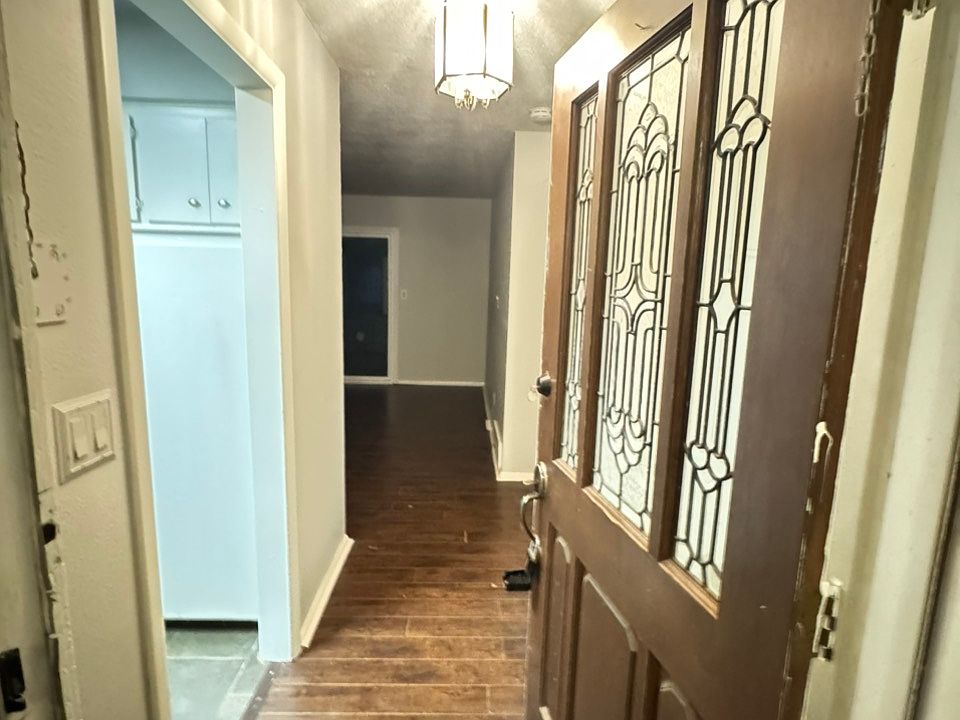 1st image of 3313 Overland Dr