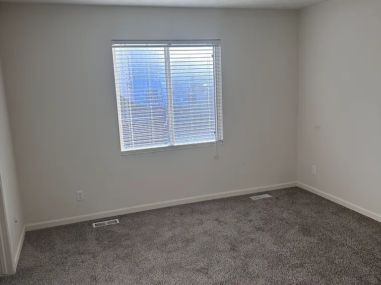 5883 S 193rd Ave — Photo 7