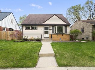 3820 N 99th St, Milwaukee, WI 53222