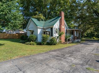 2010 W Gaines St, Lawrenceburg, TN 38464