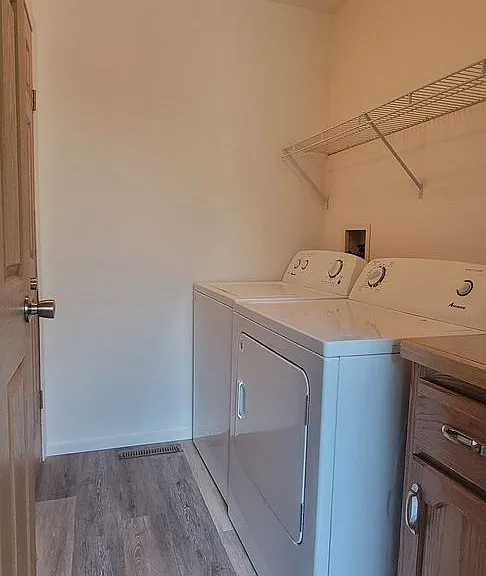 1323 Natalie St — Photo 7