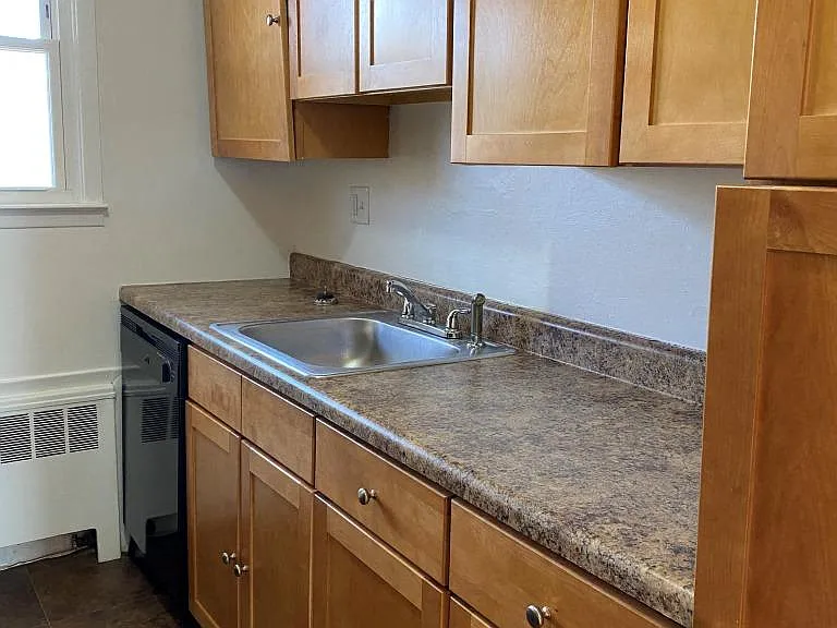Riverhill Apartments — Photo 41