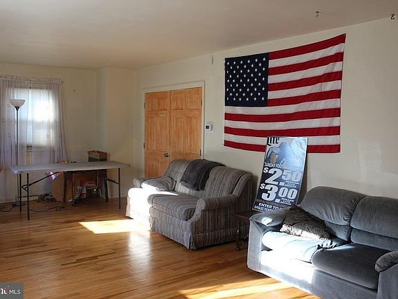 5th image of 319 Villanova Rd