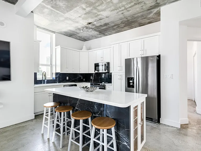 234 NE 3rd St #1107 — Photo 16