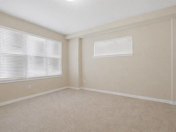 5th image of 843 Quarry Rd APT 218