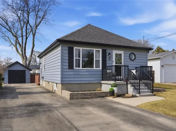 31 Willow Dr, Brantford, ON N3R 2W5