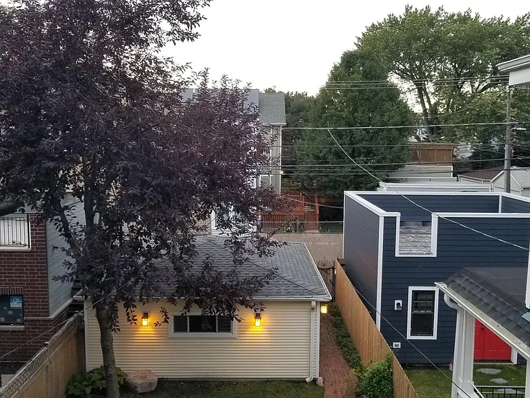 2252 W Cullom Ave — Photo 20