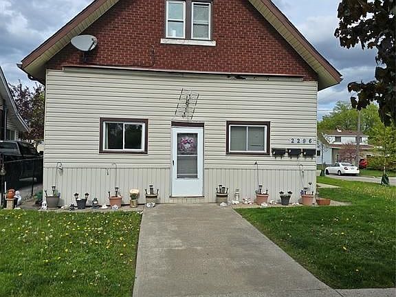 2nd image of 2296 Chandler Rd #2