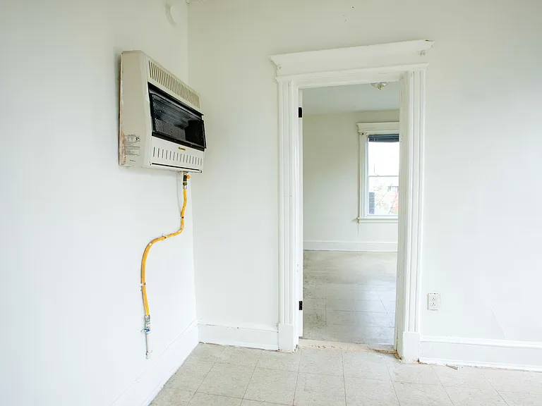 825 Park St #2N — Photo 12