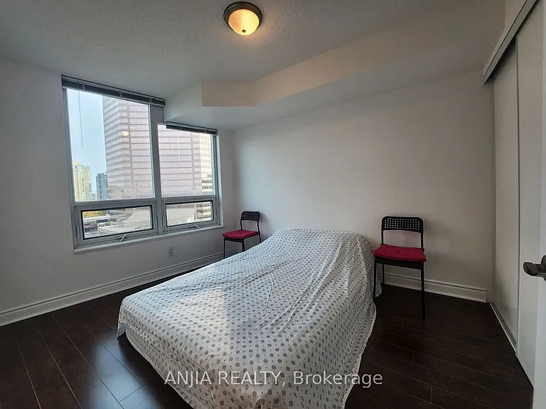 25 Greenview Ave #1024 — Photo 14