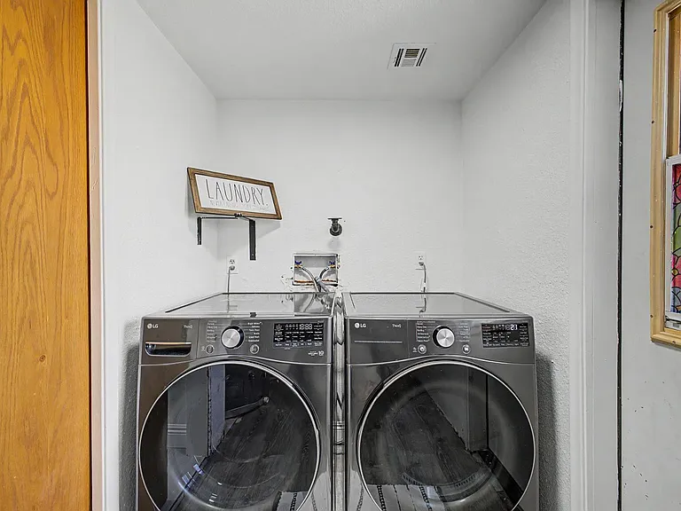 6315 E Delcoa Ave — Photo 15