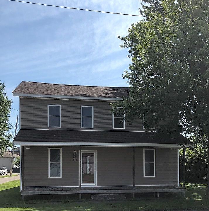 2nd image of 111 N Pleasant St