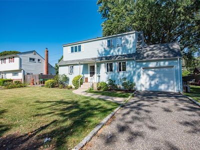 30 Eastwood Boulevard, Centereach, NY, 11720