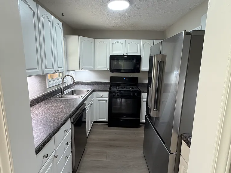 1301 Palmer Dr — Photo 18