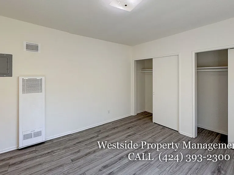 145 N La Peer Dr #1 — Photo 11