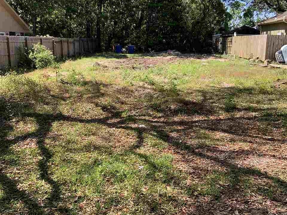 2nd image of 27324 Park Dr
