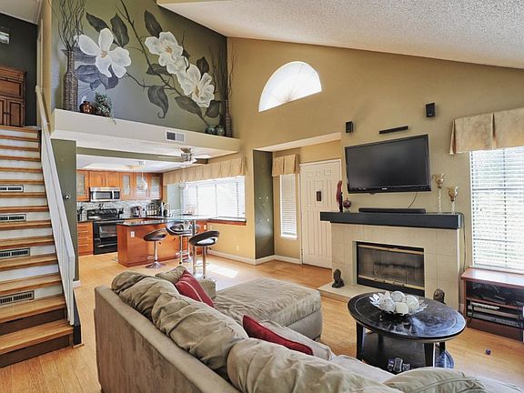 3rd image of 2678 Yerba Cliff Ct