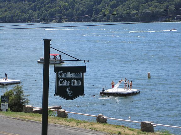 Lake Club