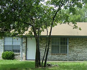1st image of 420 Oakwood Ln