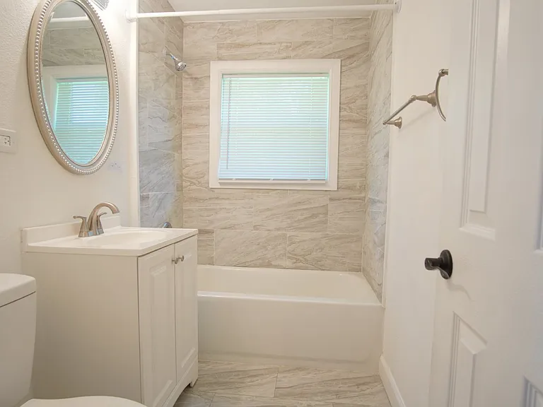 6037 Syrcle Ave — Photo 18