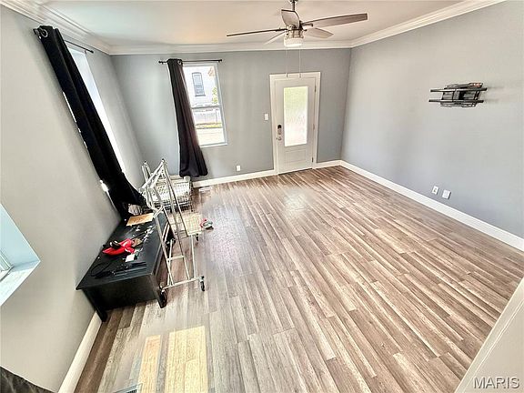 5th image of 838 Wachtel Ave