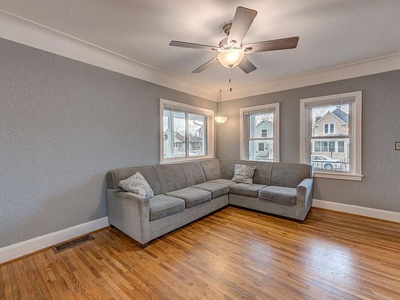 3rd image of 3106 James Ave N