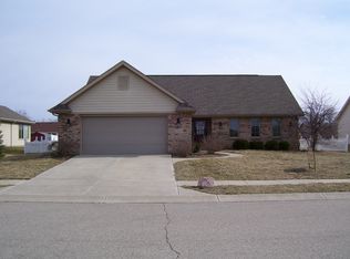 1863 Promenade Ln, Xenia, OH 45385