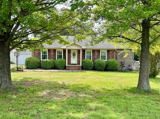 63 Crosshill Rd, Eddyville, KY 42038