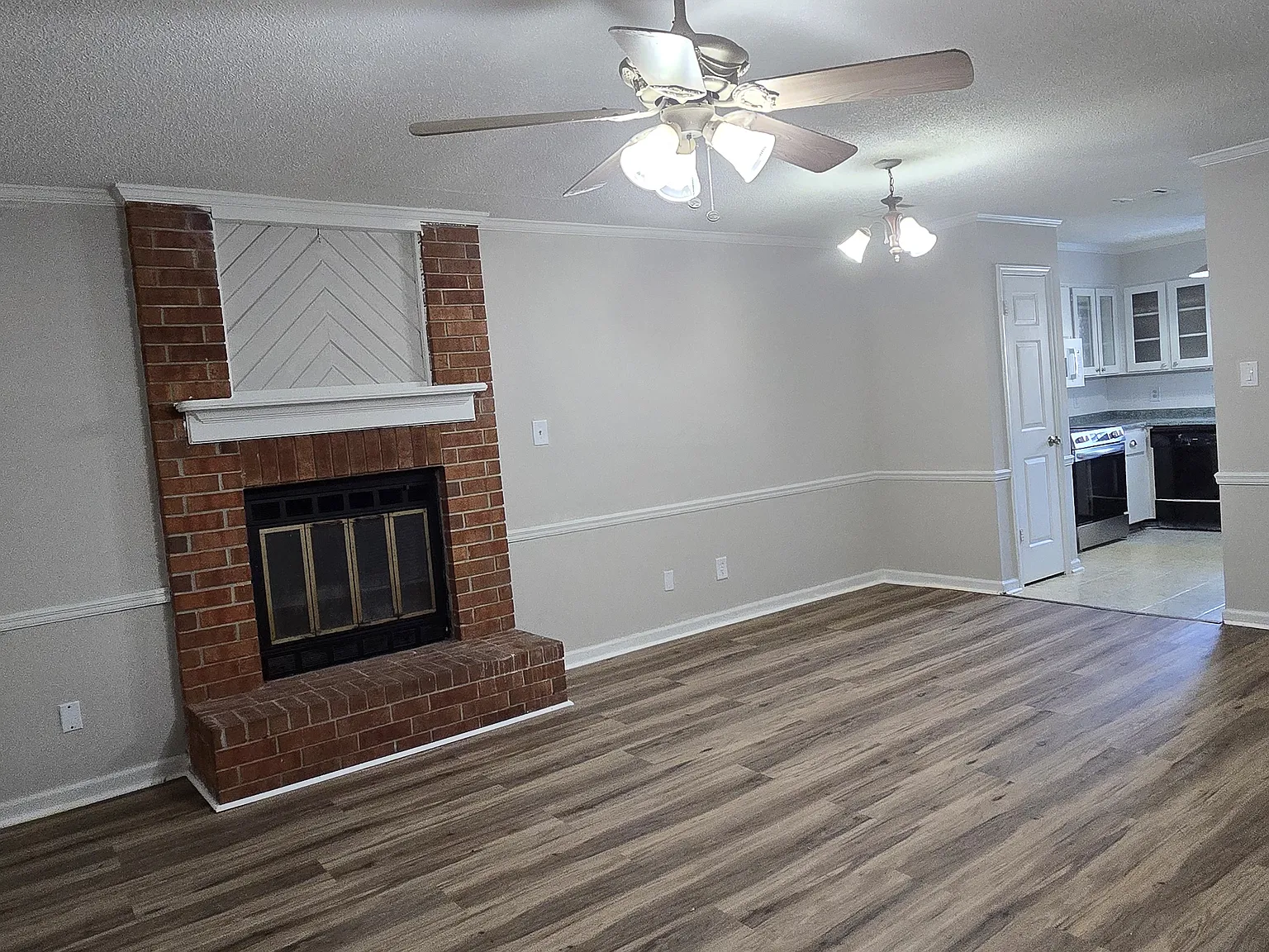 3 bed, 2.5 bath, 1134 sqft, $1,600 — Photo 4