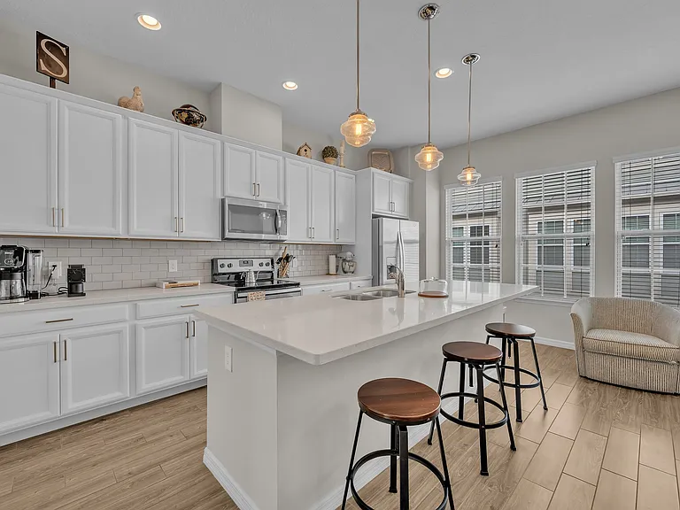 Taramundi Dr — Photo 6