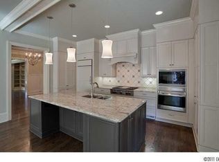 2011 Queens Rd, Charlotte, NC 28207